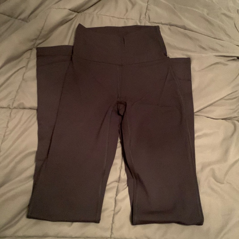 Lululemon yoga pants